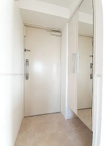 玄関　別タイプ部屋　参考写真です