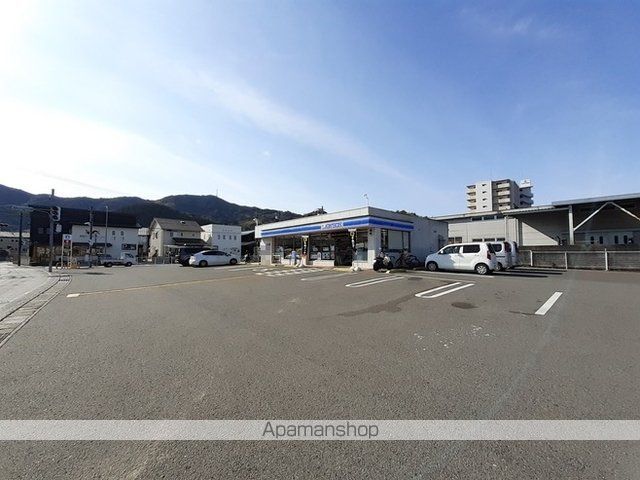 コンビニ　ローソン　高知神田店（コンビニ）まで290m
