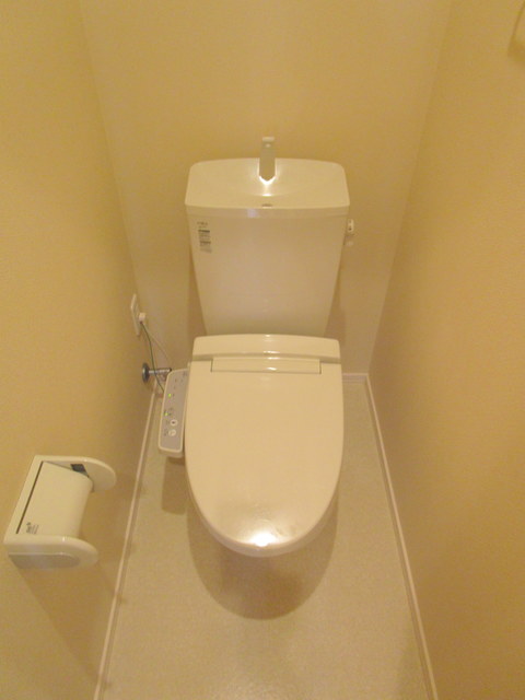 トイレ　★温水洗浄便座★別部屋参考写真