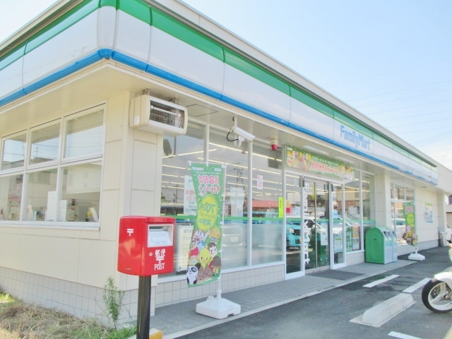 コンビニ　ファミリーマート太白中田店（コンビニ）まで200m