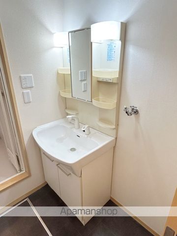 ＪＲ東海道本線 掛川駅 バス乗車時間：30分 最寄りバス停で下車 徒歩5分 2階建 築22年の内装写真
