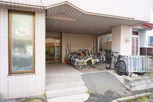 エントランス　エントランス