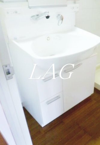 洗面設備　洗面台です。