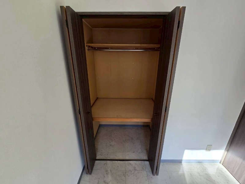 収納　洋室にあった収納。荷物がたくさんあっても大丈夫。
