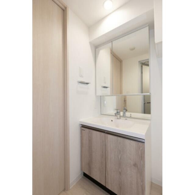 洗面設備　※写真は同タイプ住戸です。