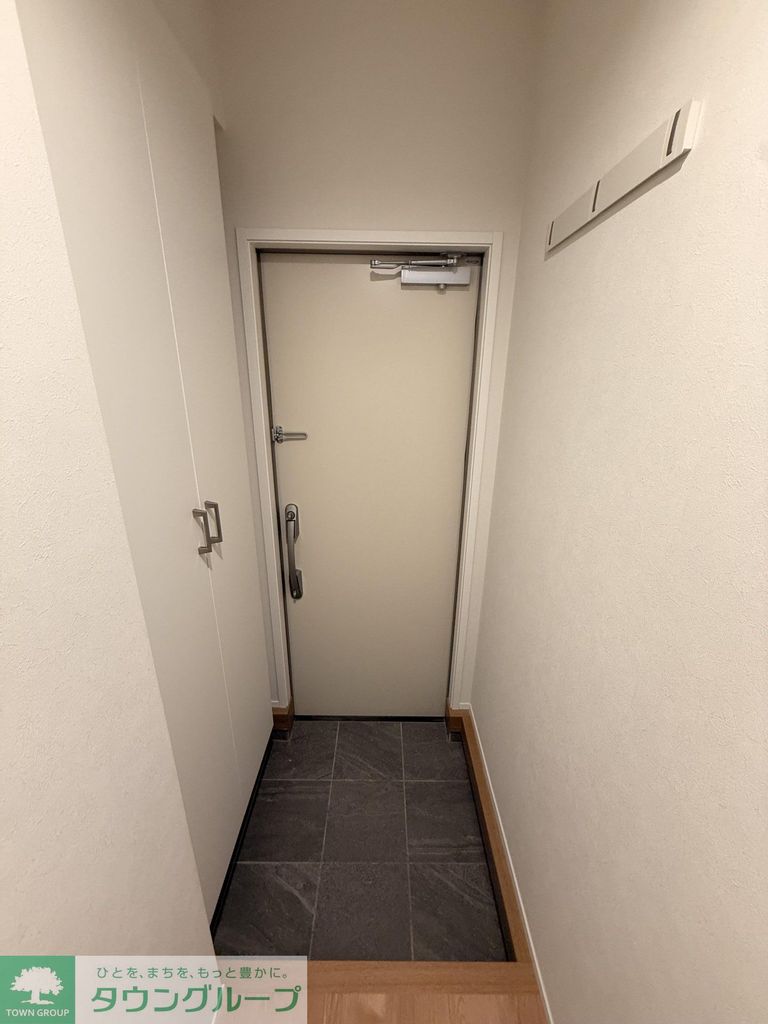 玄関　キッチン