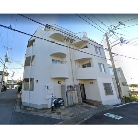 建物外観　単身用マンションになります。