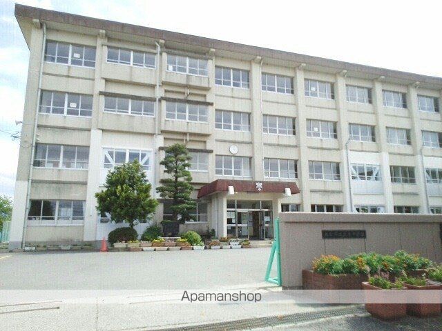 中学校　大東中学校（中学校）まで750m