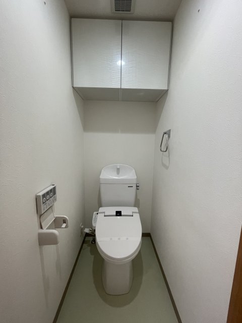 トイレ　同物件別号室