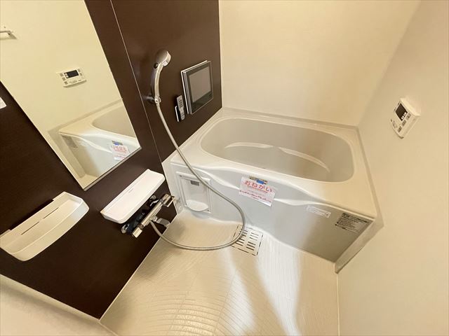 バス・シャワールーム　バスルーム