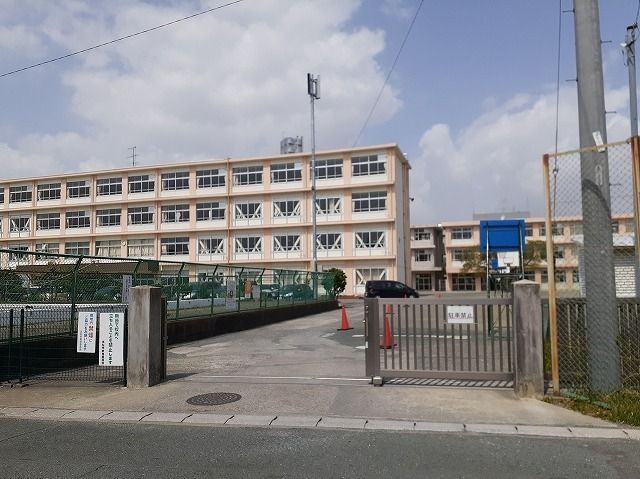 小学校　浜松市立蒲小学校（小学校）まで600m