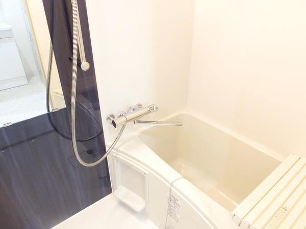 バス・シャワールーム　同型モデル。