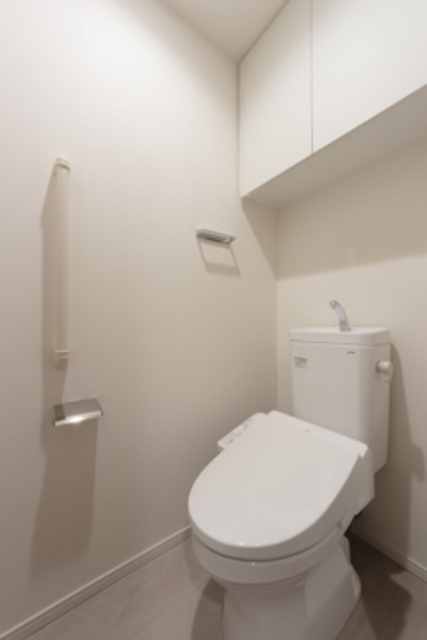 トイレ　※写真は同タイプ住戸です。
