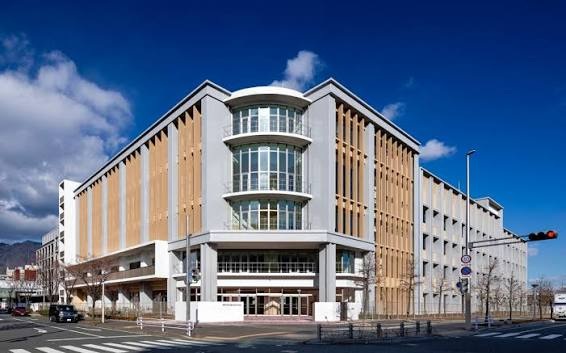 小学校　神戸市立灘の浜小学校（小学校）まで393m
