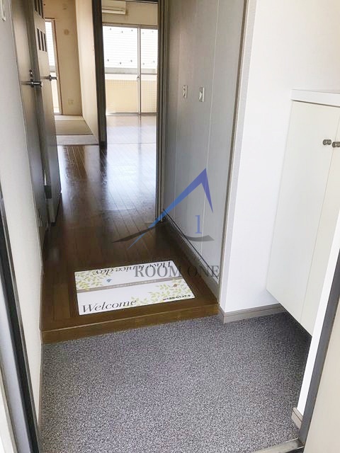 玄関　玄関です。