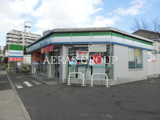 コンビニ　ファミリーマート足立東和店（コンビニ）まで233m