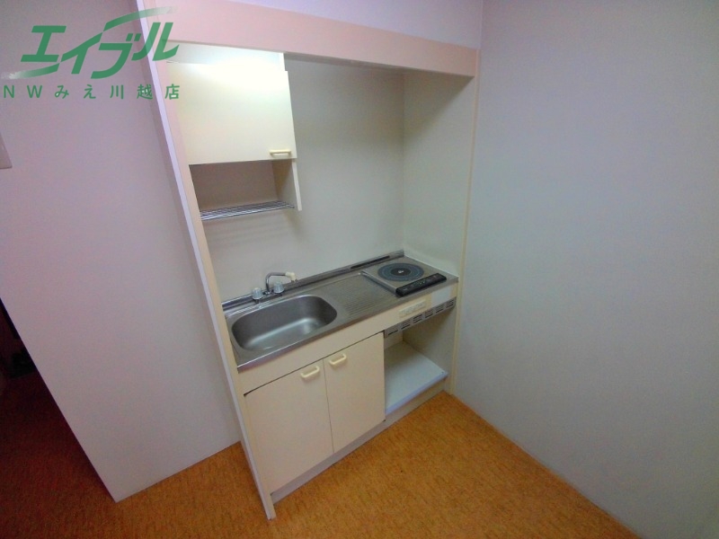キッチン　別部屋参考写真です