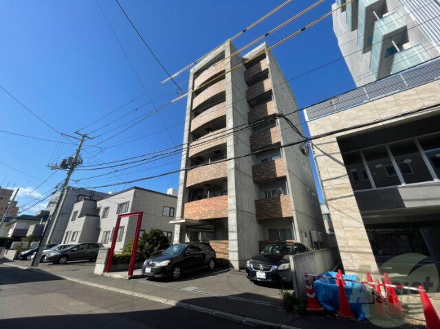建物外観　札幌市中央区南２条西「シルキーハイツ裏参道」