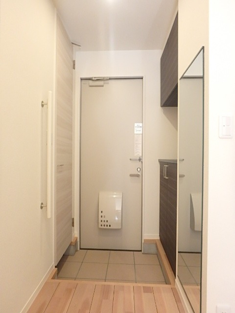 玄関　図面と現状に相違がある場合には現状を優先