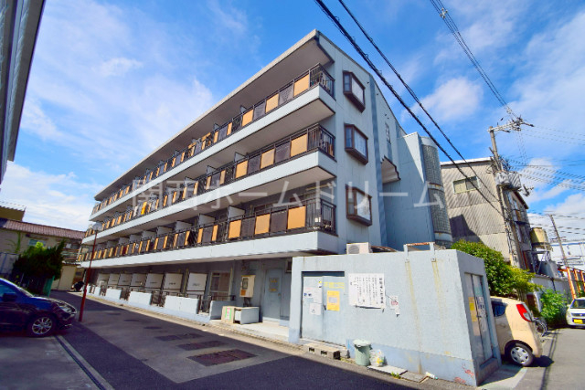建物外観　外観写真（昼）