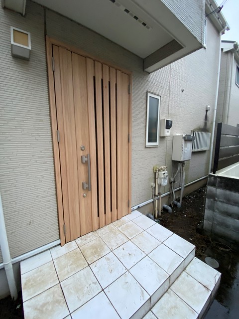 エントランス　今後クリーニング入ります♪