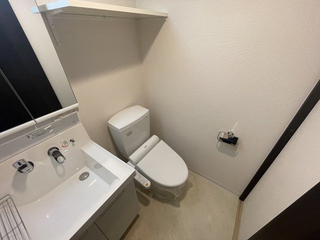 トイレ　シンプルで使いやすいトイレです