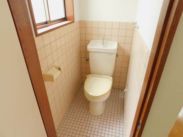 ハイツ三愛のトイレ写真