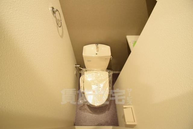 地下鉄千日前線 西長堀駅 徒歩6分 10階建 築9年のトイレ写真