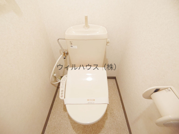 トイレ　ウォシュレット付きです！