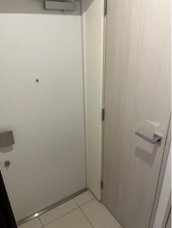 玄関　弊社は都内全域の物件をご紹介可能です！