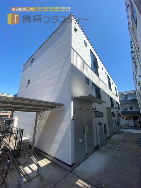 建物外観　スタイリッシュな外観が目を惹きます。