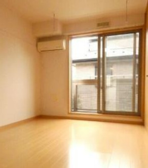 居室・リビング　別部屋の画像を使用しております。
