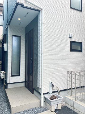 エントランス　建物の内部です