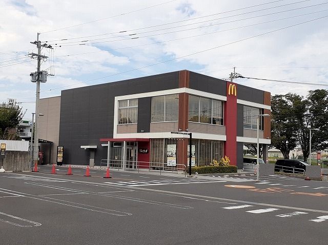 飲食店　マクドナルド西原店（飲食店）まで1000m