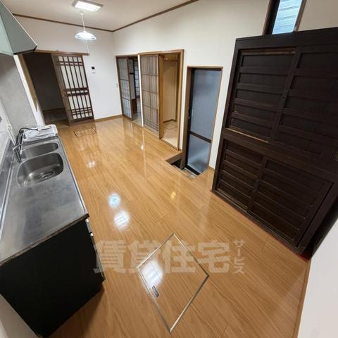 名塩1丁目平屋の居間写真