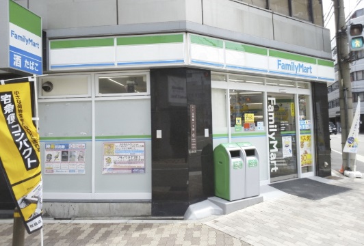 コンビニ　ファミリーマート 立売堀一丁目店（コンビニ）まで256m