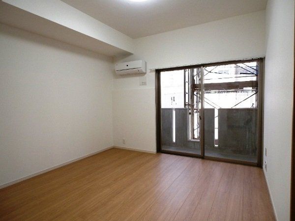ファーストラック出来大工町の居間写真