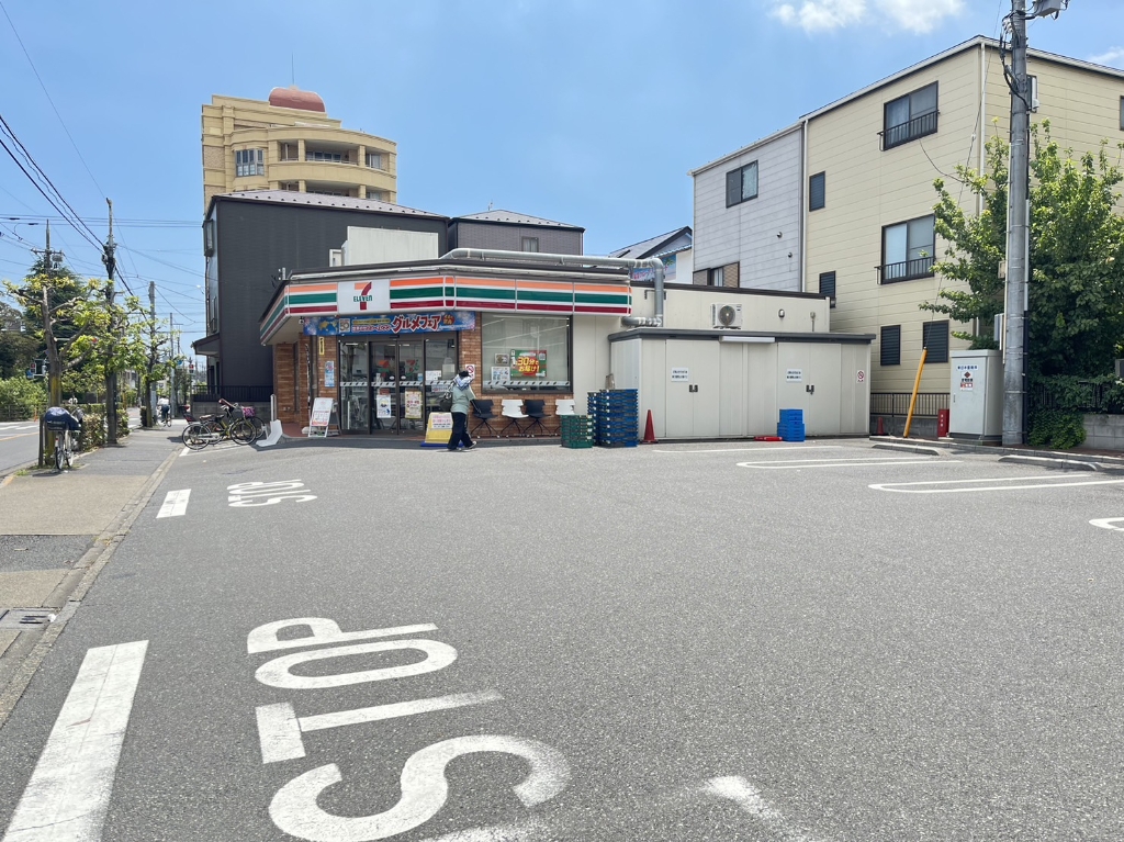 コンビニ　セブンイレブン 足立綾瀬1丁目店（コンビニ）まで127m