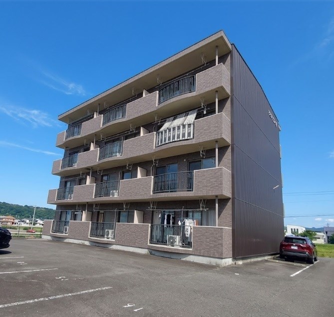 建物外観　南向きの日当りの良い物件です。