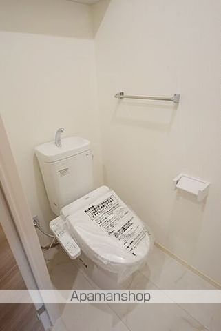 東京メトロ千代田線 西日暮里駅 徒歩5分 5階建 築5年のトイレ写真
