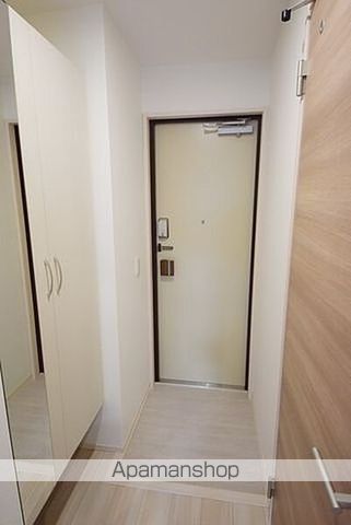 東京メトロ千代田線 西日暮里駅 徒歩5分 5階建 築5年の玄関写真