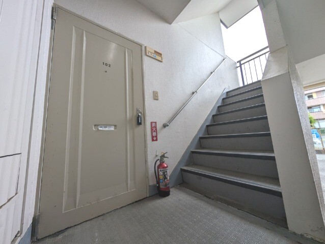 ＪＲ東海道本線 高塚駅 徒歩33分 3階建 築44年の外観写真