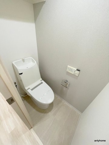 BRAVI南堀江のトイレ写真