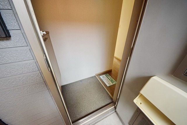 リバーハイムの玄関写真