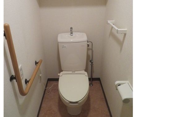 トイレ　コンパクトで使いやすいトイレです
