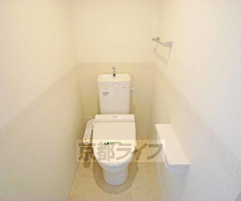 トイレ　落ち着いたトイレです。