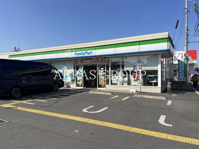 コンビニ　ファミリーマート ふじみ野新駒林二丁目店（コンビニ）まで305m