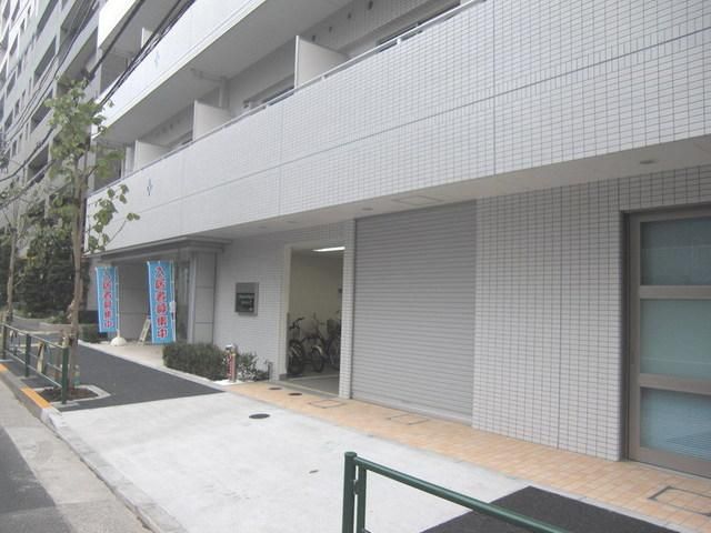 エントランス　敷地内
