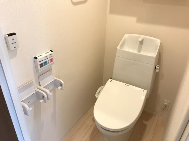トイレ　シャワー付トイレ