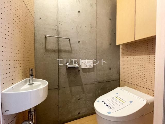 トイレ　シンプルで使いやすいトイレです